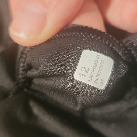 Lululemon Satin Shine Tank NWT - Picture 6 of 6